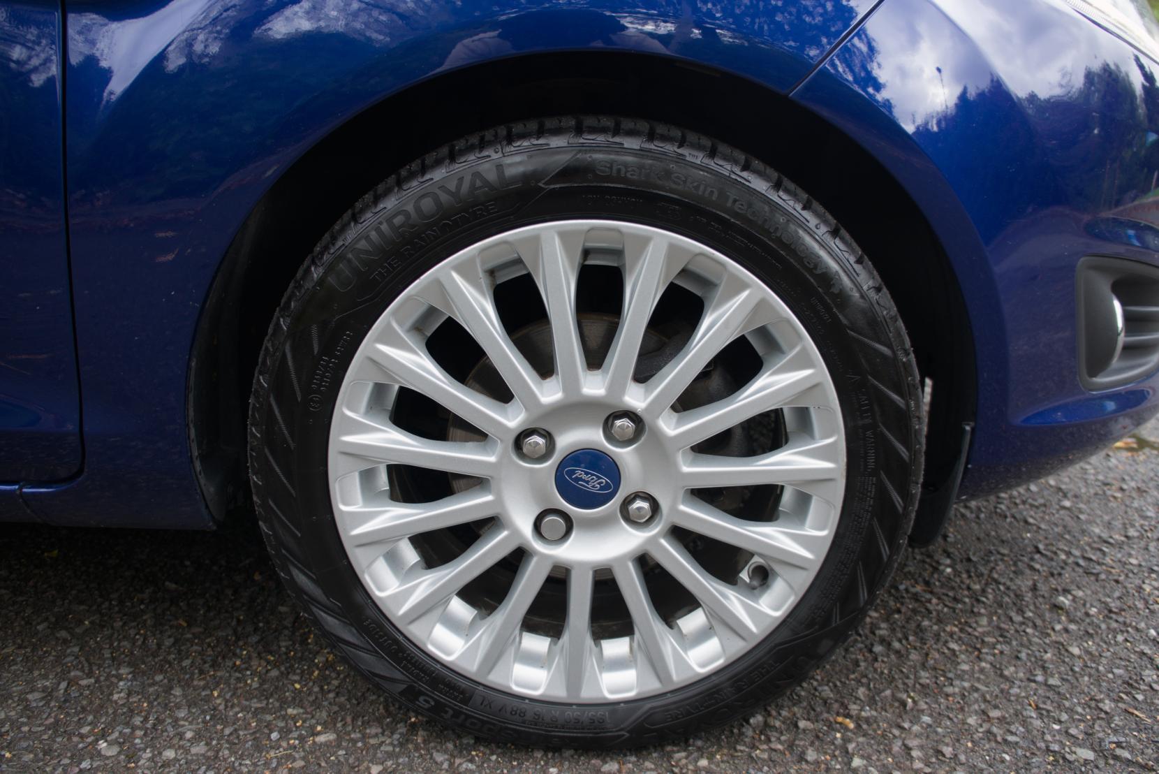 Ford Fiesta 1.0T EcoBoost Titanium Hatchback 5dr Petrol Manual Euro 5 (s/s) (100 ps)