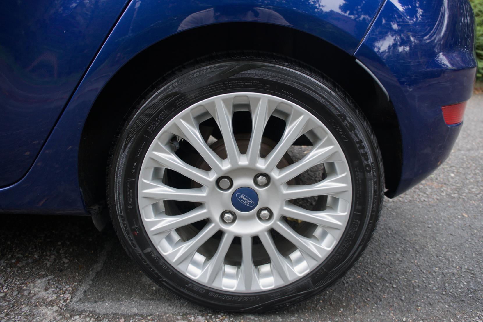 Ford Fiesta 1.0T EcoBoost Titanium Hatchback 5dr Petrol Manual Euro 5 (s/s) (100 ps)