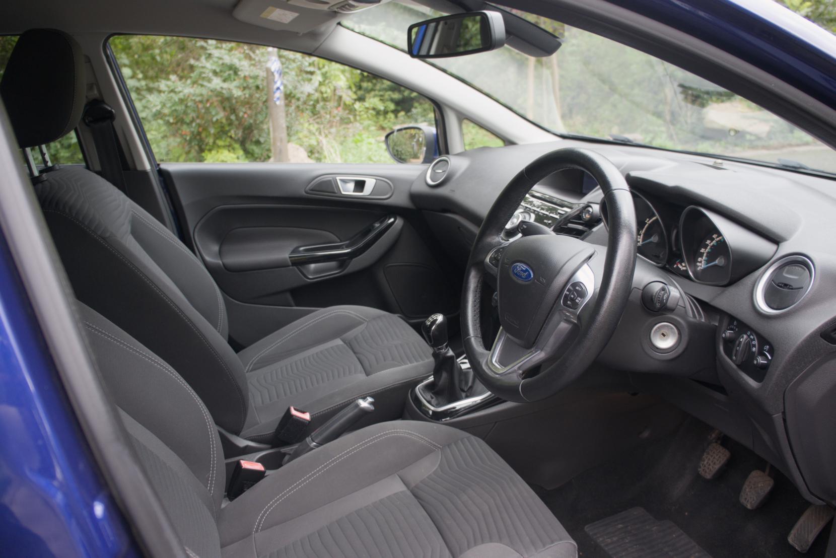 Ford Fiesta 1.0T EcoBoost Titanium Hatchback 5dr Petrol Manual Euro 5 (s/s) (100 ps)