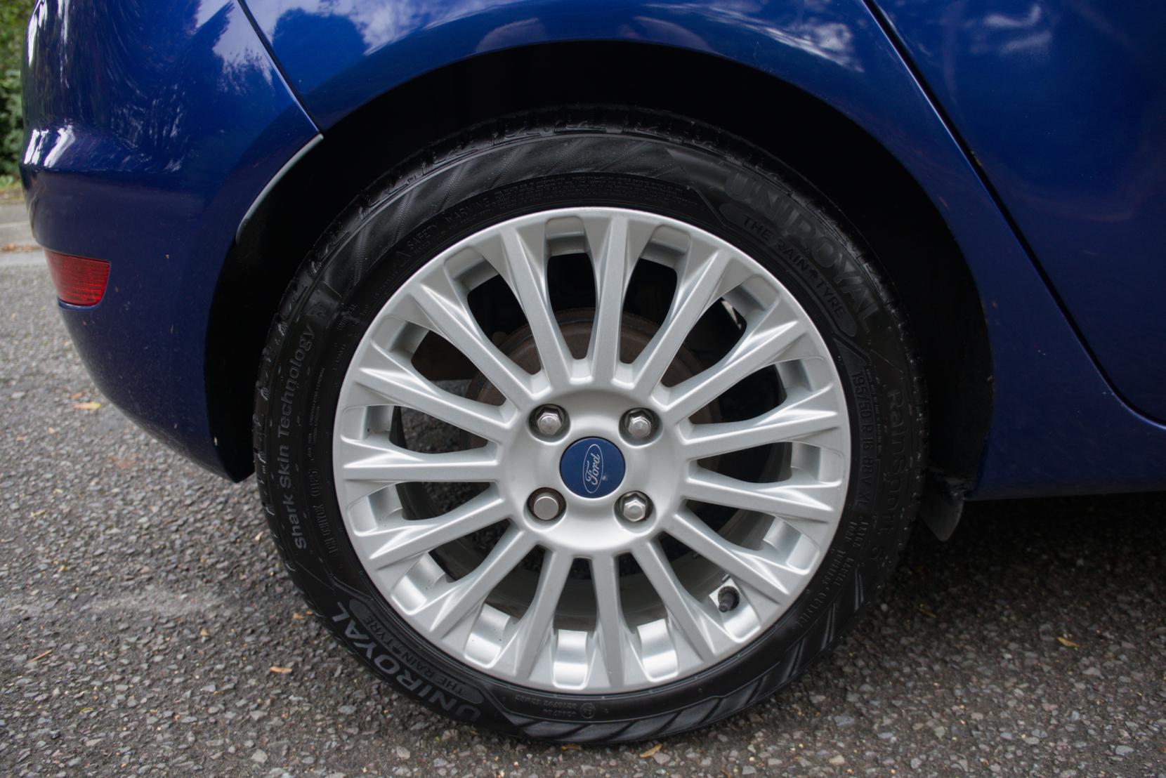 Ford Fiesta 1.0T EcoBoost Titanium Hatchback 5dr Petrol Manual Euro 5 (s/s) (100 ps)