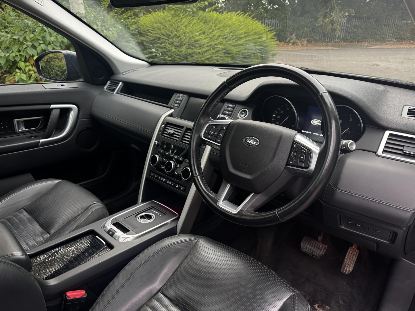 Land Rover Discovery Sport 2.0 TD4 HSE Luxury SUV 5dr Diesel Auto 4WD Euro 6 (s/s) (180 ps)