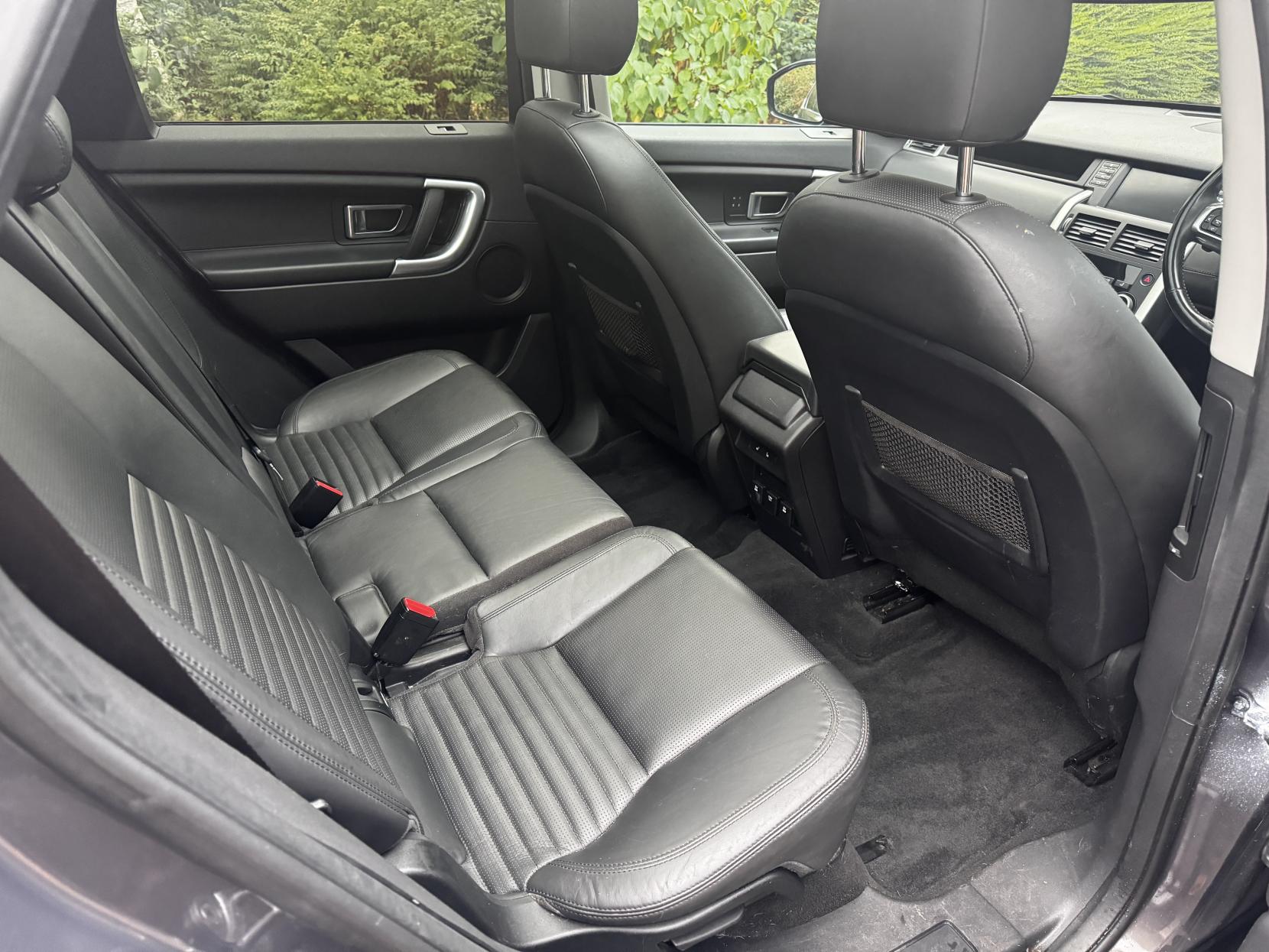 Land Rover Discovery Sport 2.0 TD4 HSE Luxury SUV 5dr Diesel Auto 4WD Euro 6 (s/s) (180 ps)