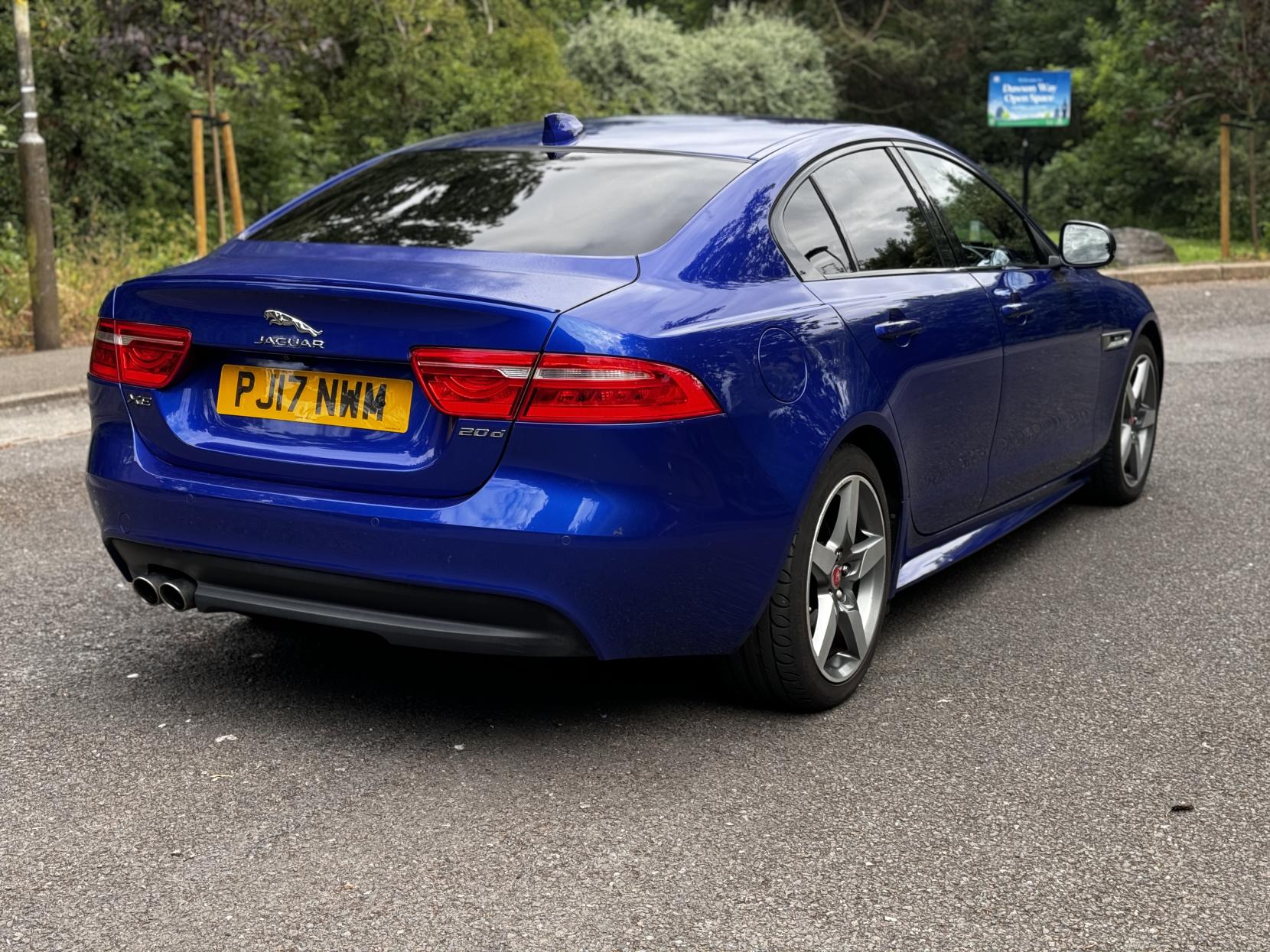 Jaguar XE 2.0d R-Sport Saloon 4dr Diesel Auto Euro 6 (s/s) (180 ps)