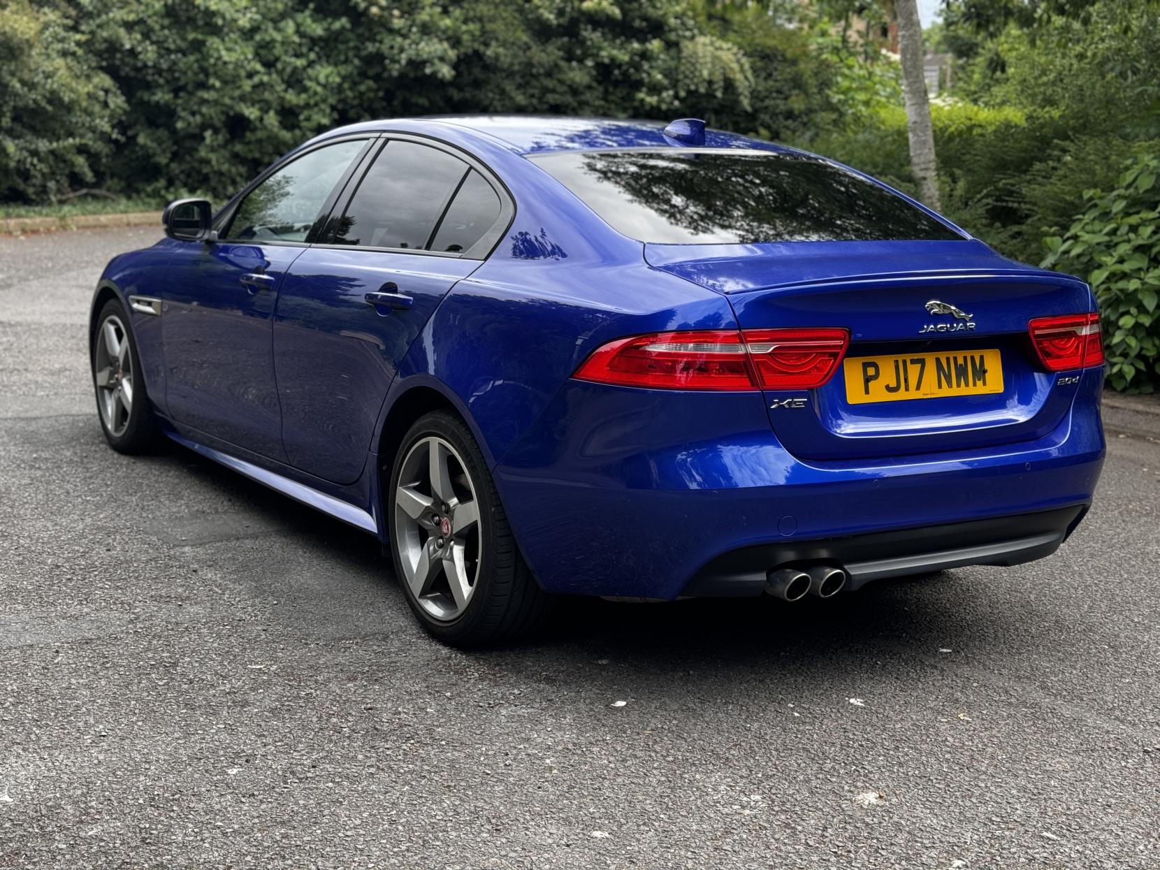 Jaguar XE 2.0d R-Sport Saloon 4dr Diesel Auto Euro 6 (s/s) (180 ps)