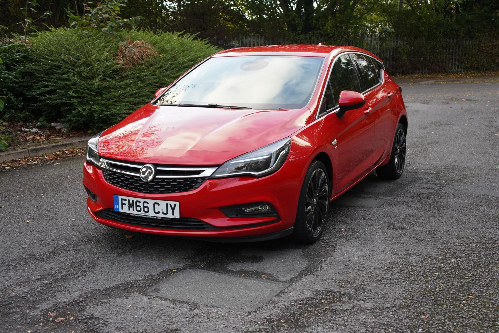 Vauxhall Astra 1.4i Turbo SRi Nav Hatchback 5dr Petrol Manual Euro 6 (150 ps)