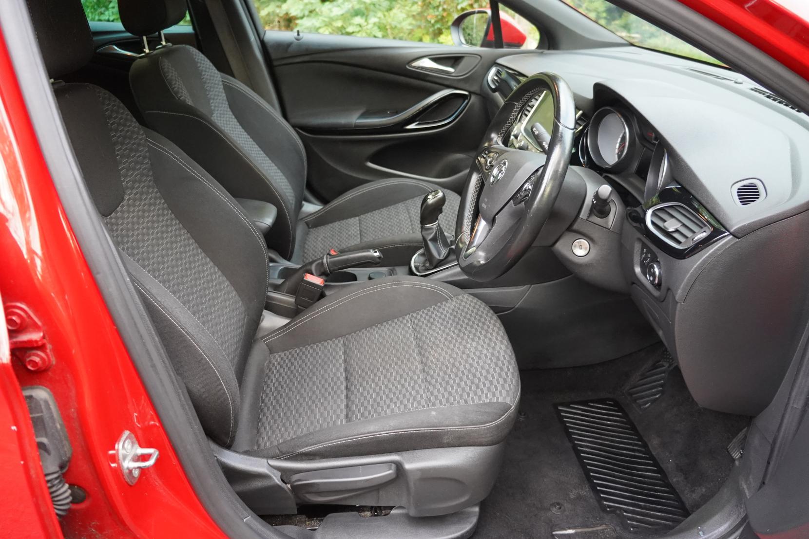 Vauxhall Astra 1.4i Turbo SRi Nav Hatchback 5dr Petrol Manual Euro 6 (150 ps)