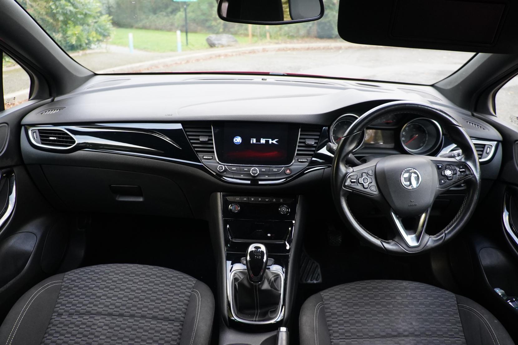 Vauxhall Astra 1.4i Turbo SRi Nav Hatchback 5dr Petrol Manual Euro 6 (150 ps)