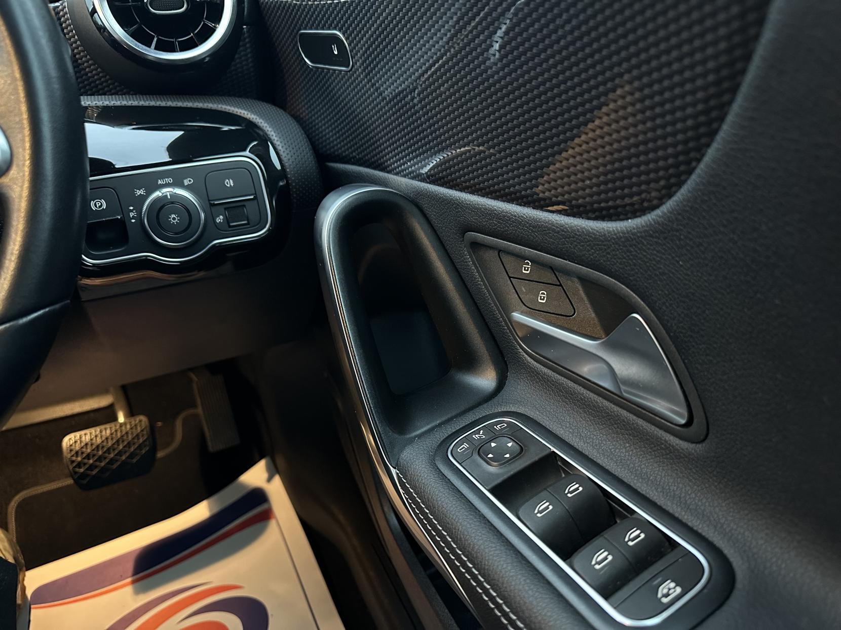 Mercedes-Benz A Class 1.3 A180 Sport (Executive) Hatchback 5dr Petrol 7G-DCT Euro 6 (s/s) (136 ps)