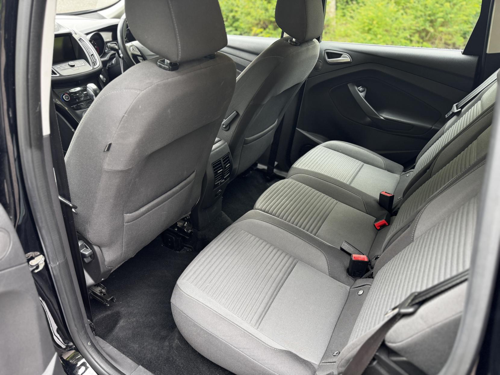 Ford C-Max 2.0 TDCi Titanium MPV 5dr Diesel Powershift Euro 6 (s/s) (Nav) (150 ps)