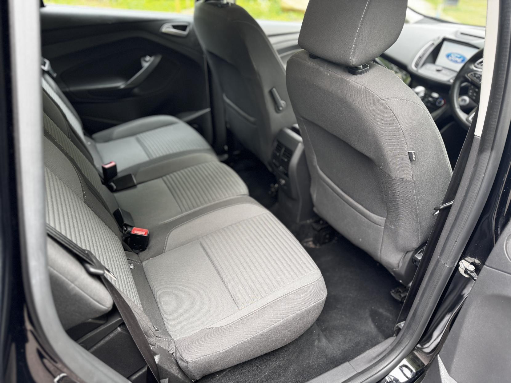 Ford C-Max 2.0 TDCi Titanium MPV 5dr Diesel Powershift Euro 6 (s/s) (Nav) (150 ps)