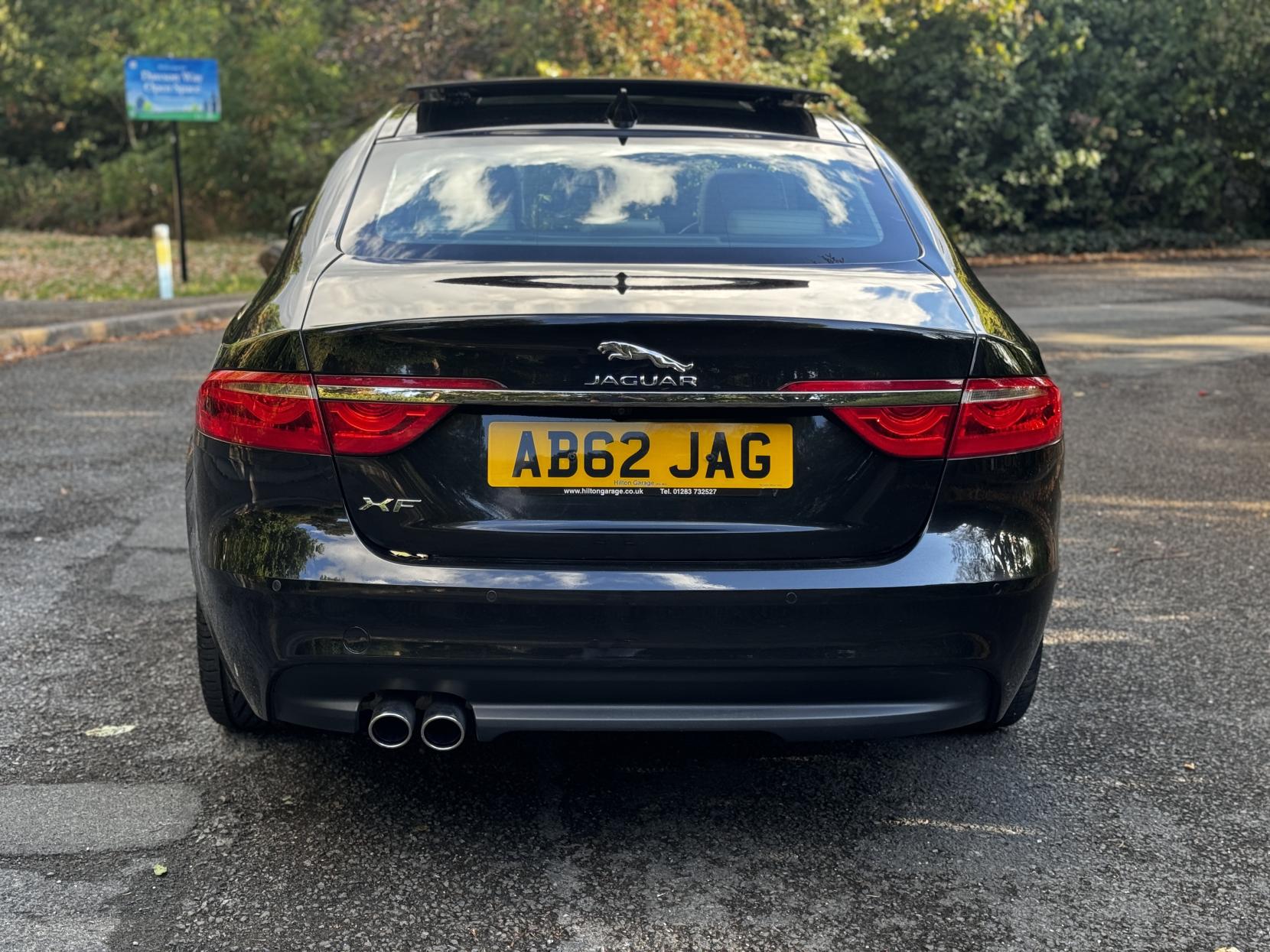 Jaguar XF 2.0d Portfolio Saloon 4dr Diesel Auto Euro 6 (s/s) (180 ps)