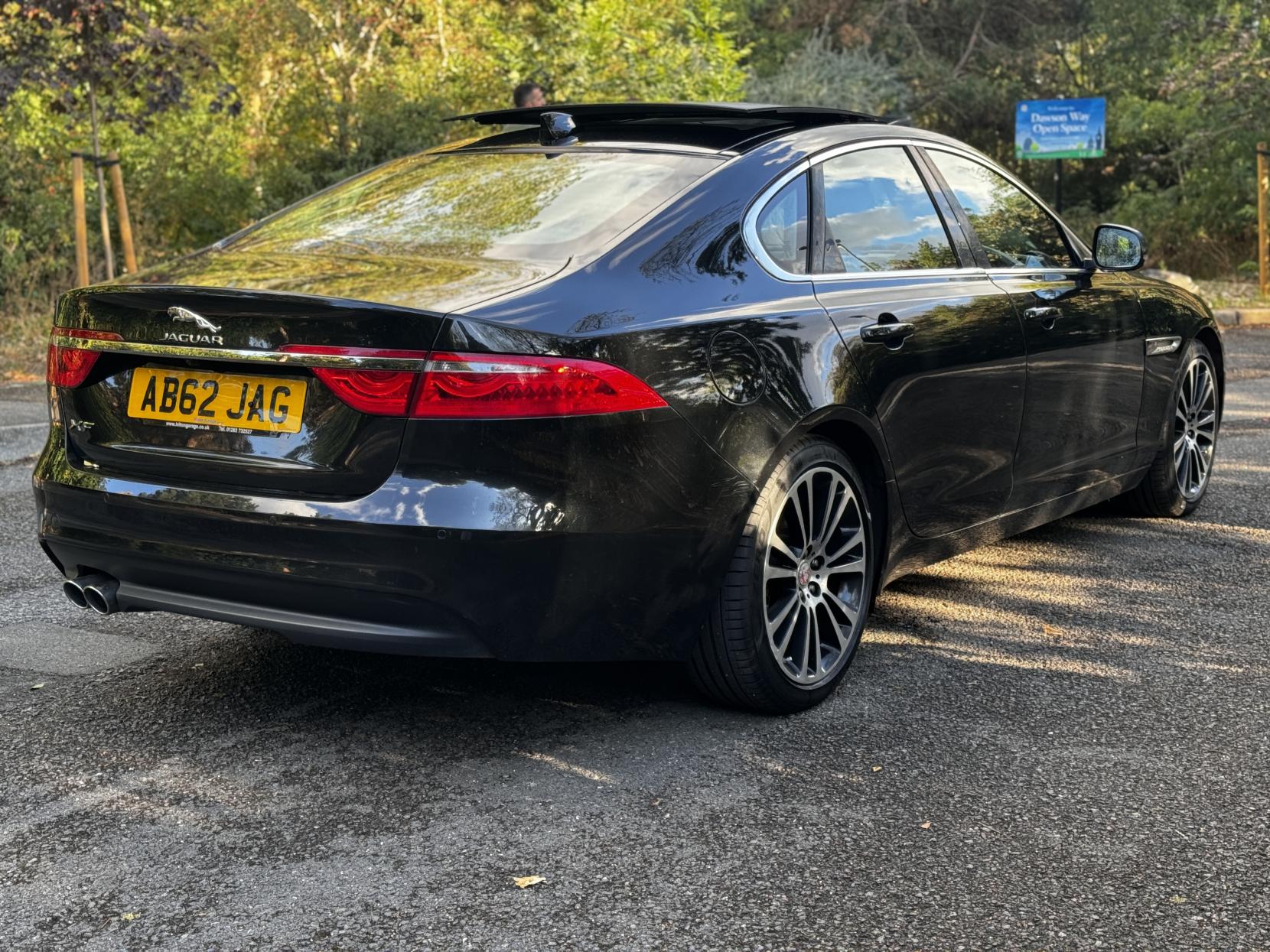 Jaguar XF 2.0d Portfolio Saloon 4dr Diesel Auto Euro 6 (s/s) (180 ps)
