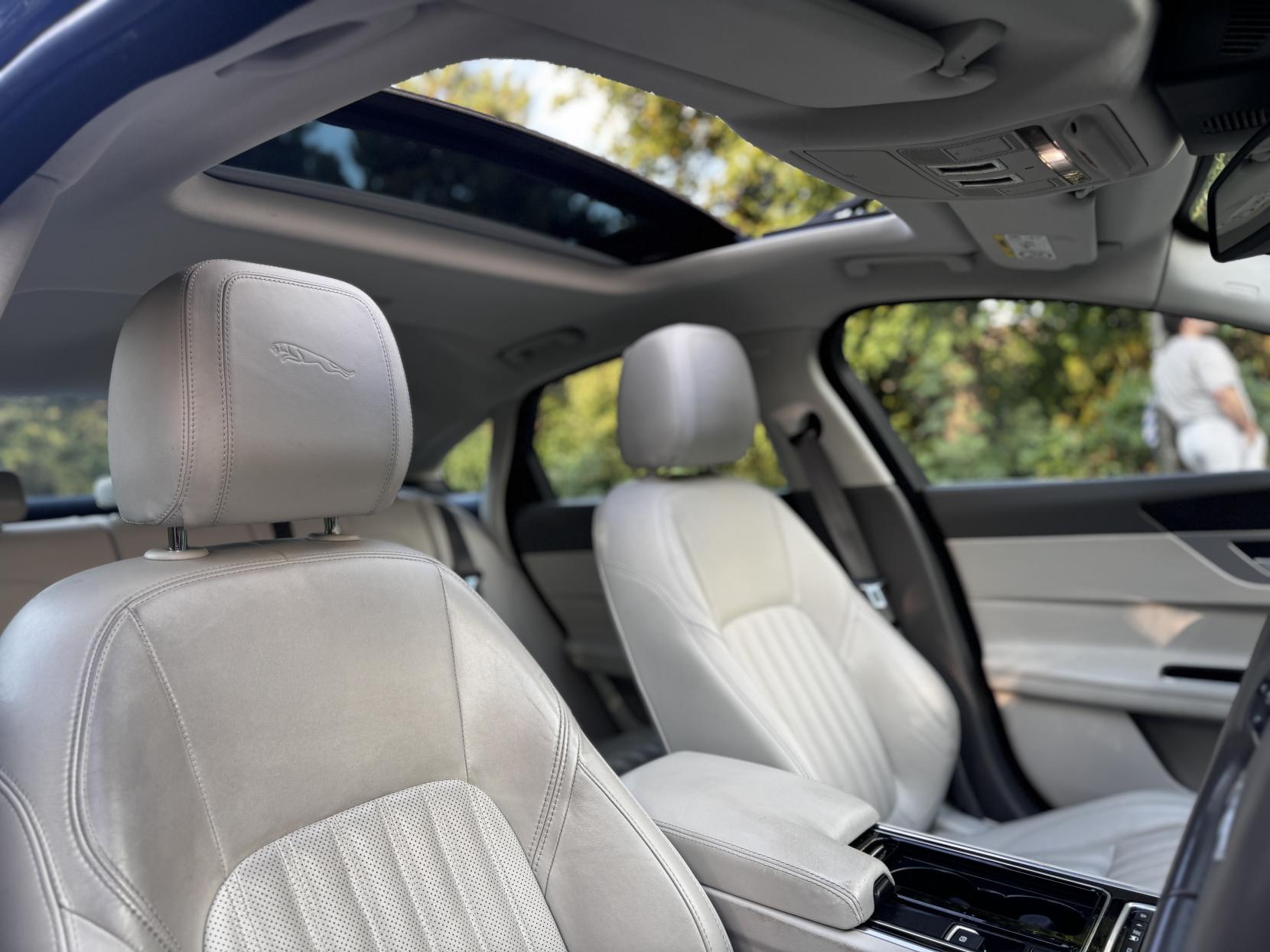 Jaguar XF 2.0d Portfolio Saloon 4dr Diesel Auto Euro 6 (s/s) (180 ps)