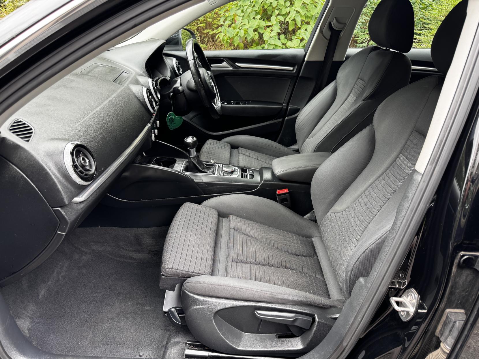 Audi A3 1.2 TFSI Sport Sportback 5dr Petrol Manual Euro 6 (s/s) (Nav) (110 ps)
