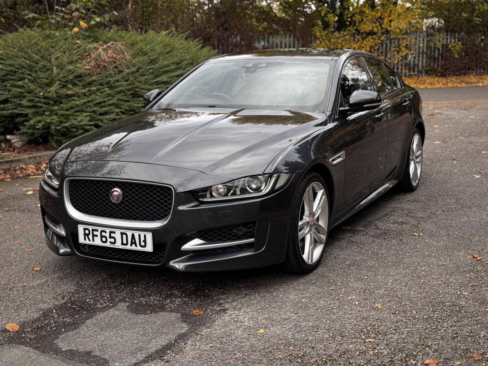 Jaguar XE 2.0d R-Sport Saloon 4dr Diesel Auto Euro 6 (s/s) (180 ps)