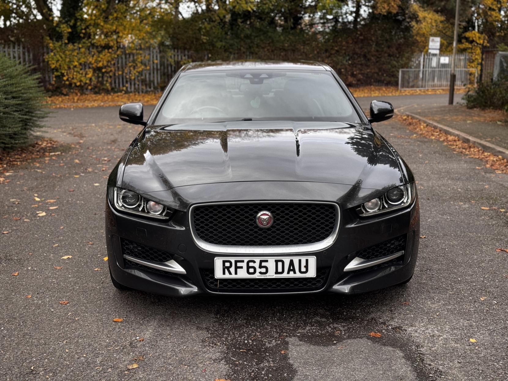 Jaguar XE 2.0d R-Sport Saloon 4dr Diesel Auto Euro 6 (s/s) (180 ps)