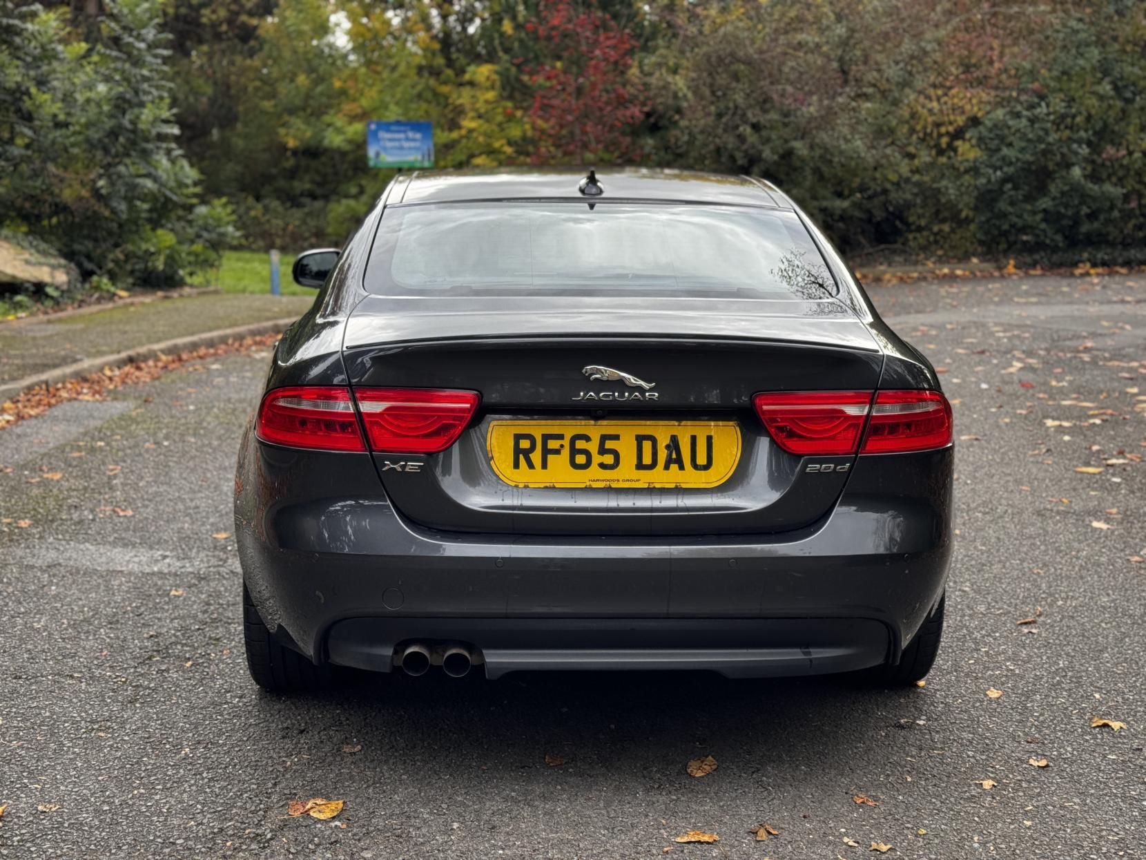 Jaguar XE 2.0d R-Sport Saloon 4dr Diesel Auto Euro 6 (s/s) (180 ps)