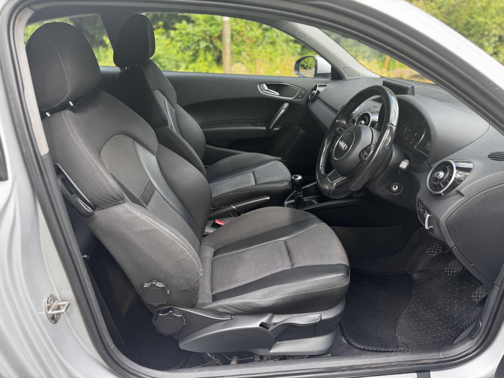 Audi A1 1.6 TDI Sport Hatchback 3dr Diesel Manual Euro 5 (s/s) (105 ps)