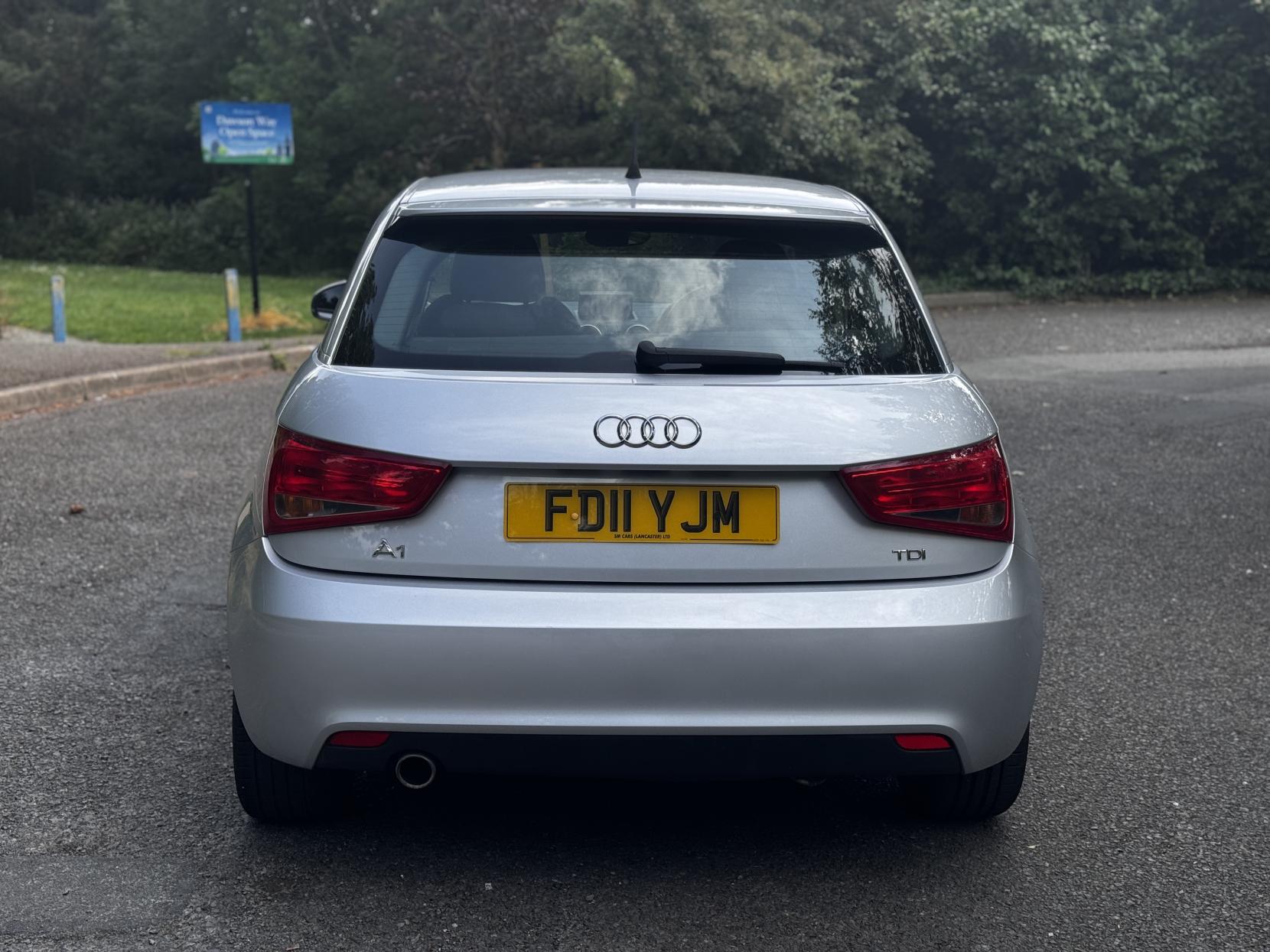 Audi A1 1.6 TDI Sport Hatchback 3dr Diesel Manual Euro 5 (s/s) (105 ps)