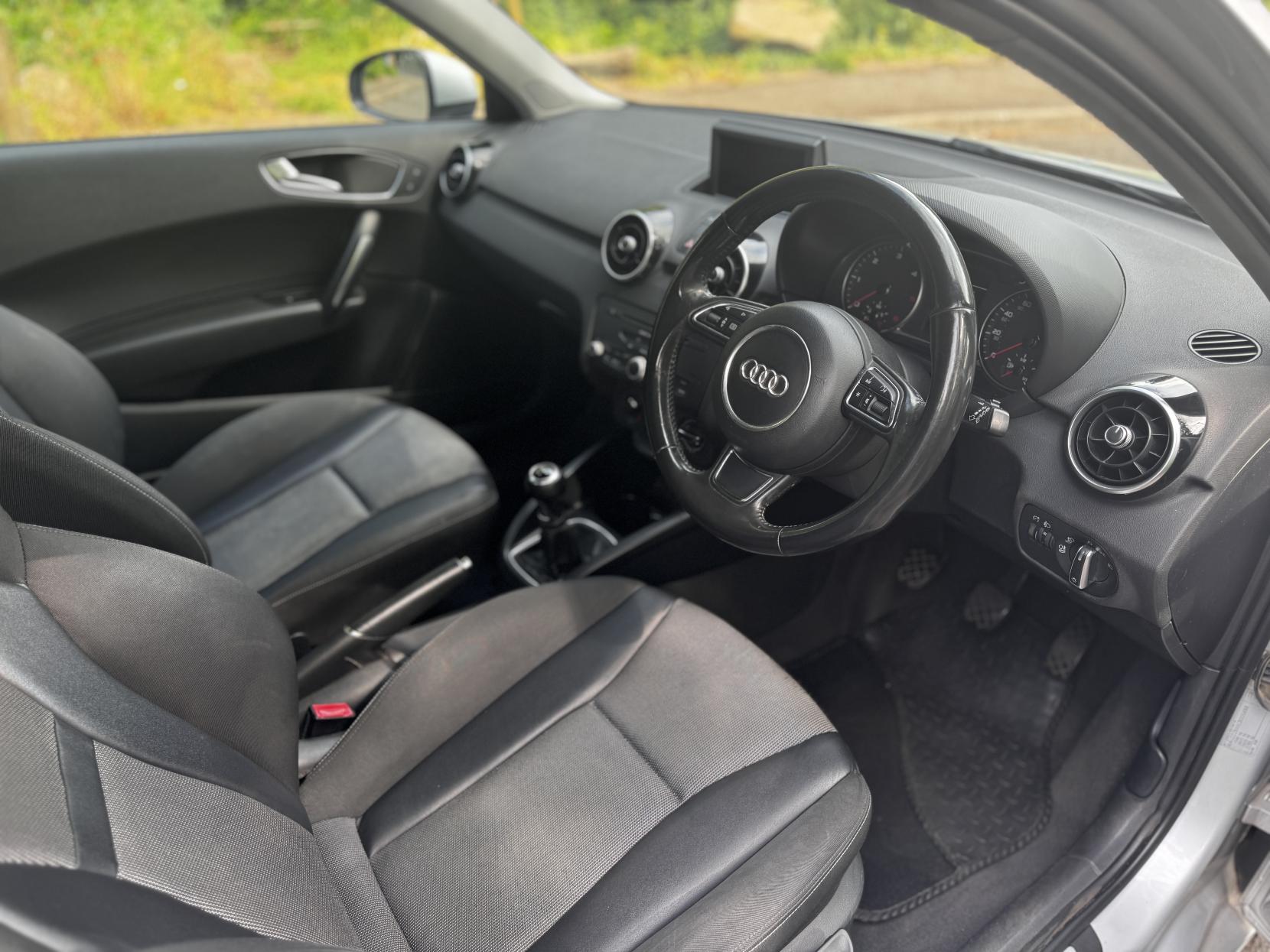 Audi A1 1.6 TDI Sport Hatchback 3dr Diesel Manual Euro 5 (s/s) (105 ps)