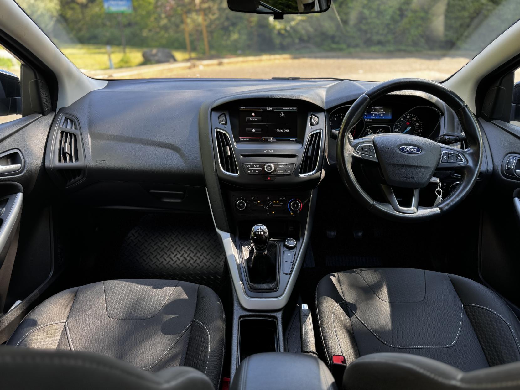 Ford Focus 1.0T EcoBoost Zetec Hatchback 5dr Petrol Manual Euro 6 (s/s) (100 ps)