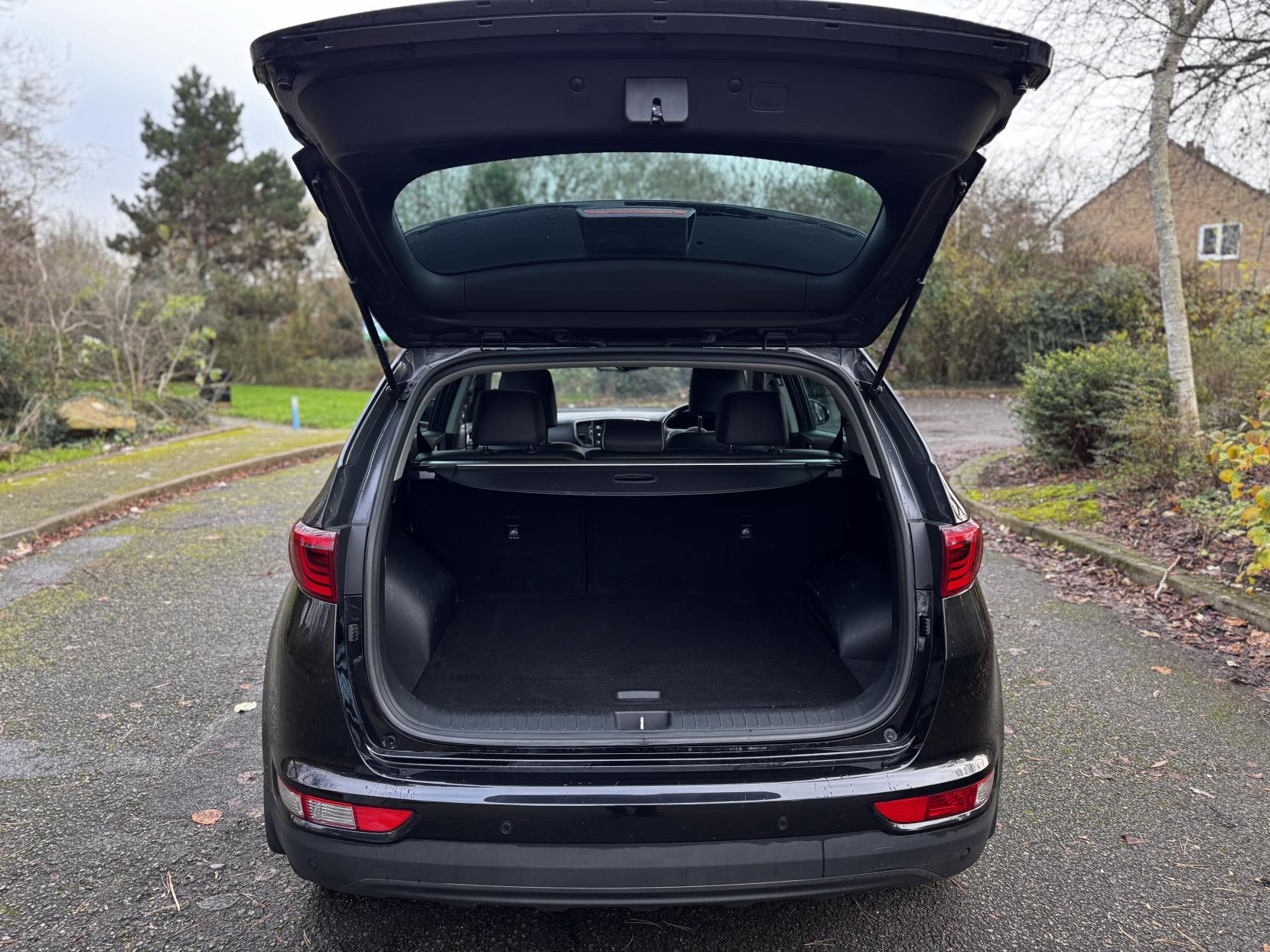 Kia Sportage 2.0 CRDi KX-4 SUV 5dr Diesel Manual AWD Euro 6 (182 bhp)