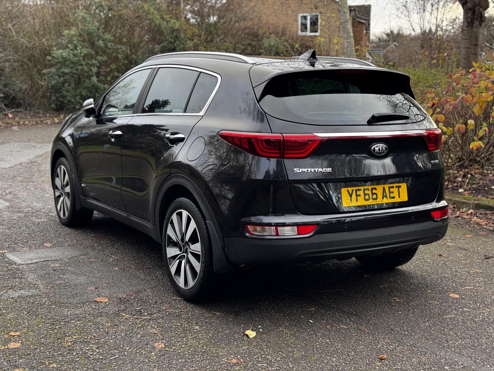 Kia Sportage 2.0 CRDi KX-4 SUV 5dr Diesel Manual AWD Euro 6 (182 bhp)