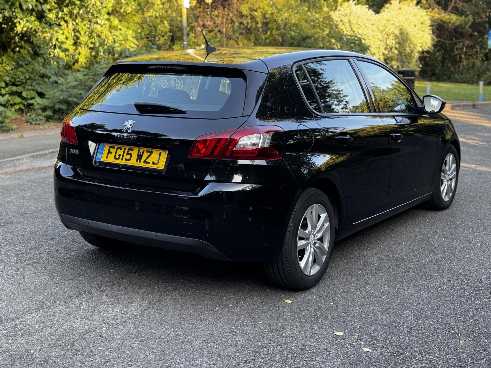 Peugeot 308 1.6 HDi Active Hatchback 5dr Diesel Manual Euro 5 (92 ps)