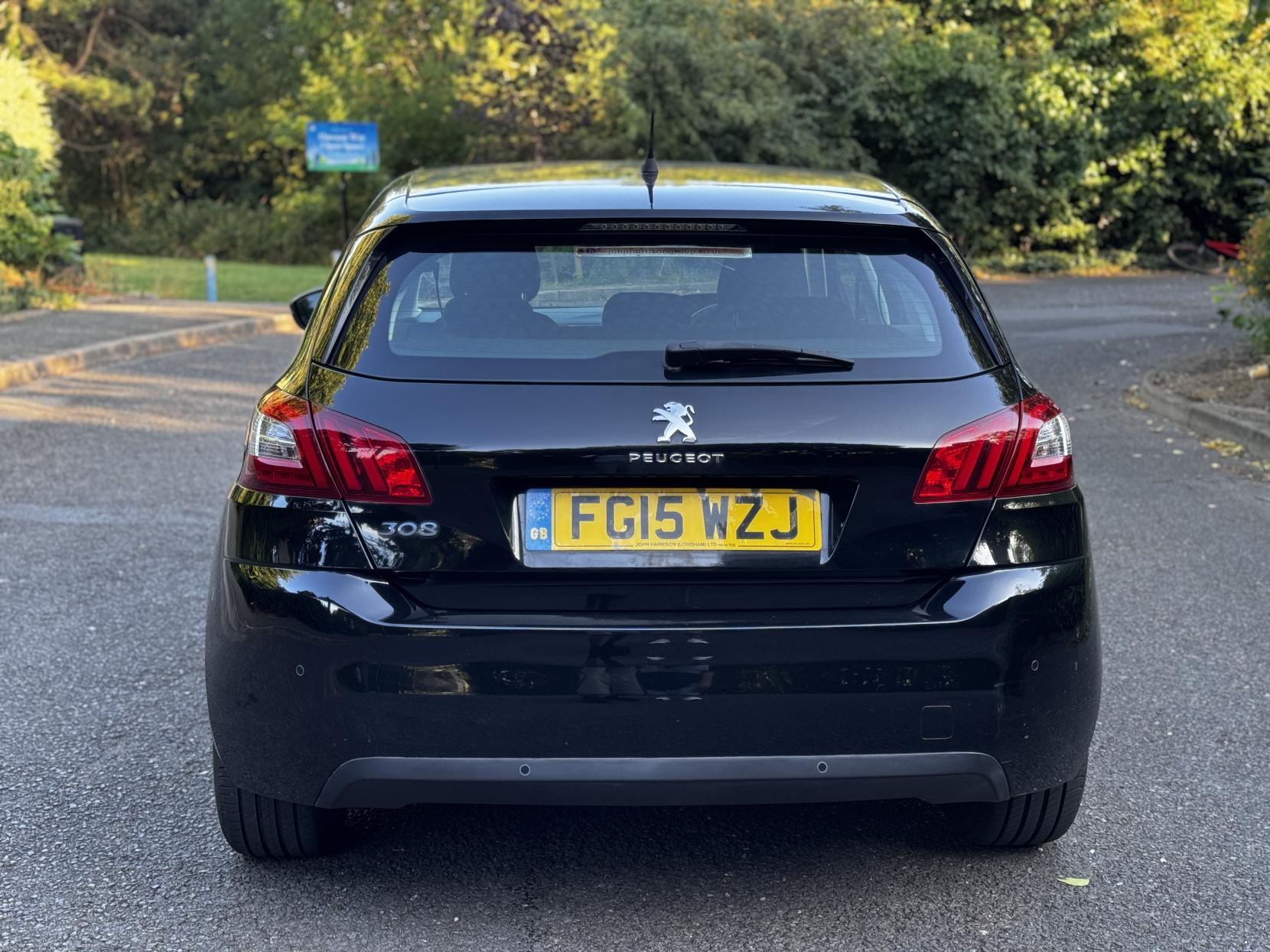 Peugeot 308 1.6 HDi Active Hatchback 5dr Diesel Manual Euro 5 (92 ps)