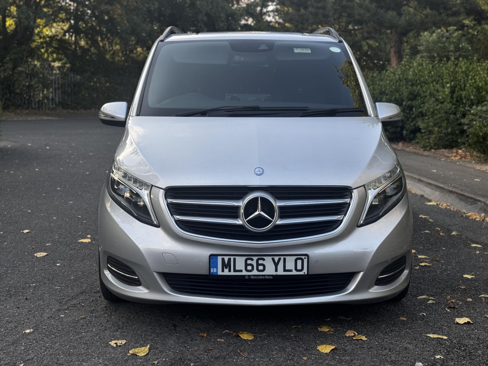 Mercedes-Benz V Class 2.2 V220d BlueTEC Sport MPV 5dr Diesel G-Tronic+ Euro 6 (s/s) 8 Seat XLWB (163 ps)