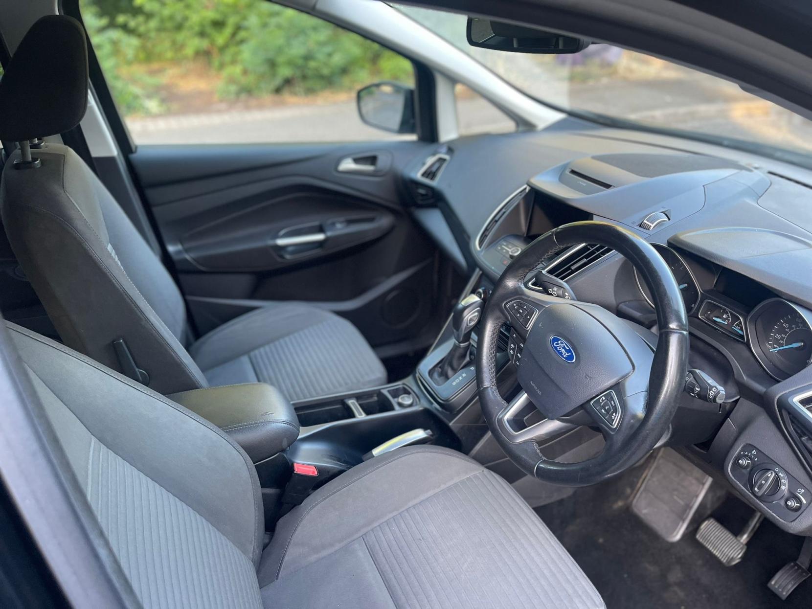 Ford Grand C-Max 1.5 TDCi Titanium MPV 5dr Diesel Powershift Euro 6 (s/s) (Nav) (120 ps)