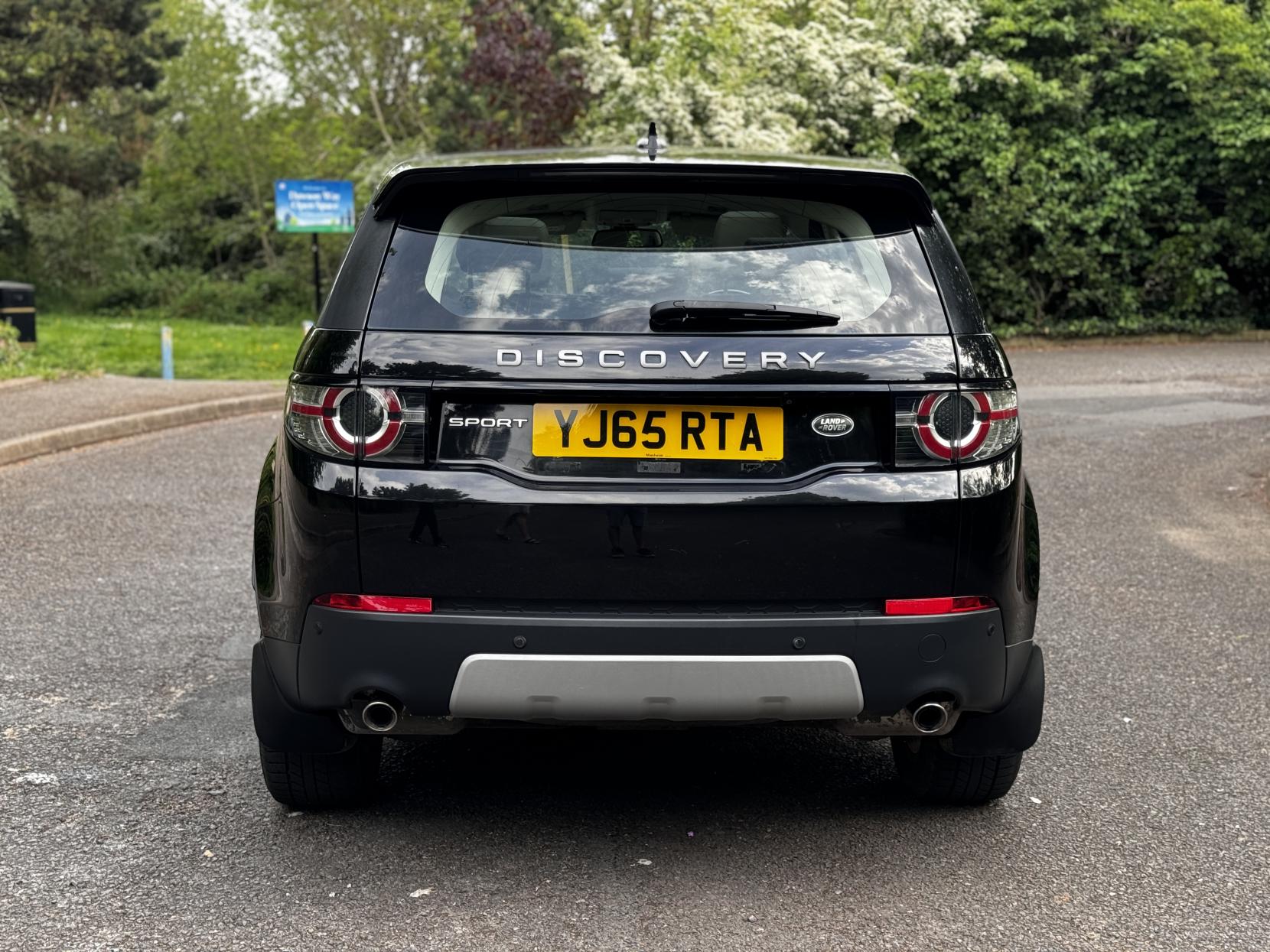 Land Rover Discovery Sport 2.0 TD4 HSE SUV 5dr Diesel Manual 4WD Euro 6 (s/s) (180 ps)