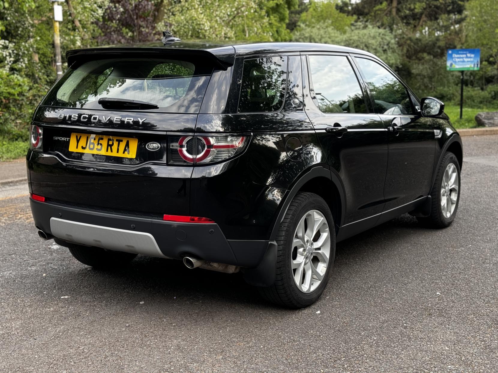 Land Rover Discovery Sport 2.0 TD4 HSE SUV 5dr Diesel Manual 4WD Euro 6 (s/s) (180 ps)