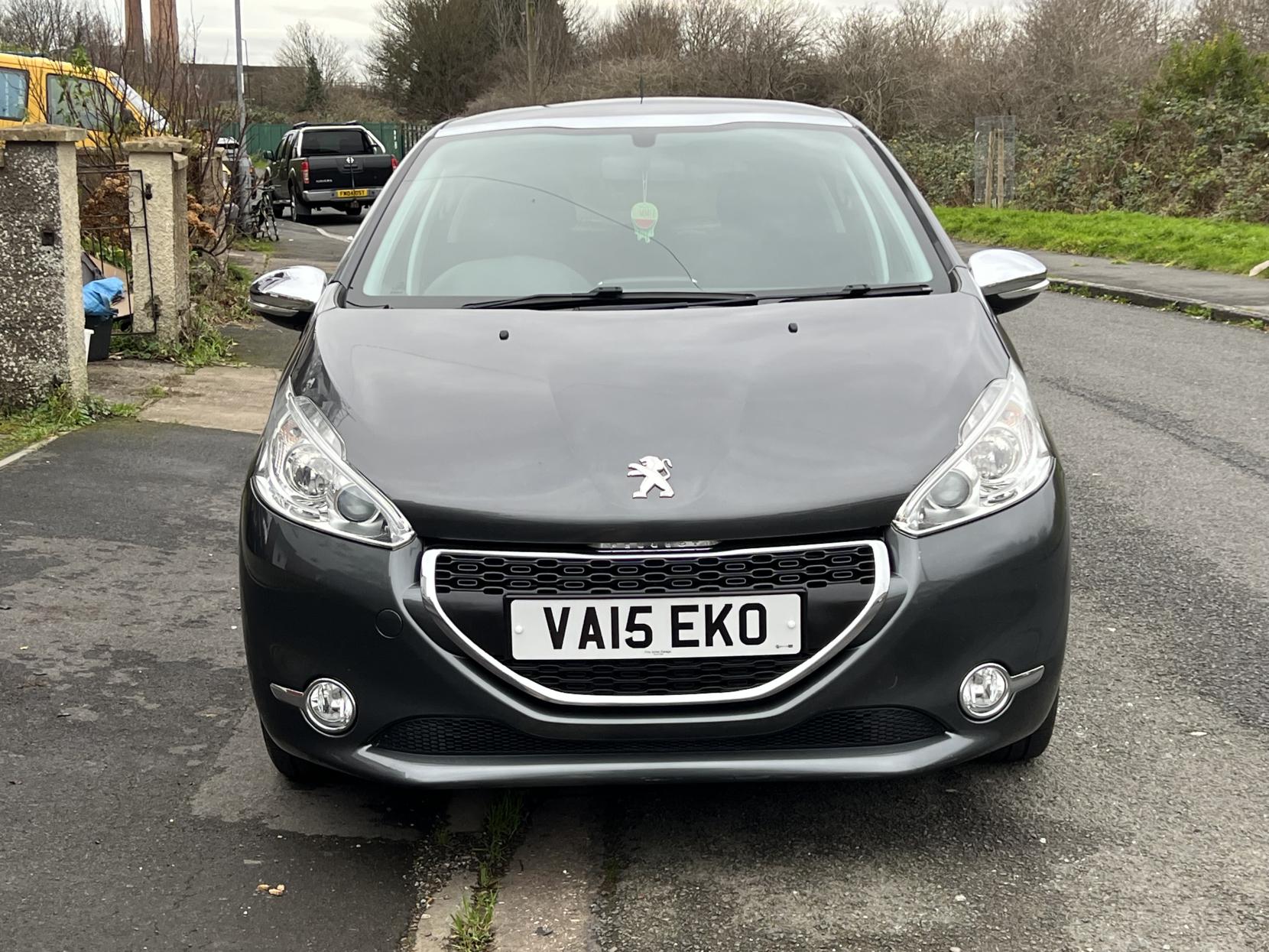 Peugeot 208 1.2 VTi PureTech Style Hatchback 5dr Petrol Manual Euro 6 (82 ps)